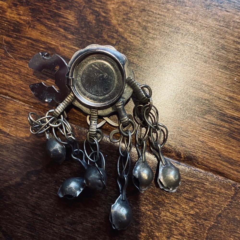 Button Pin - image 4